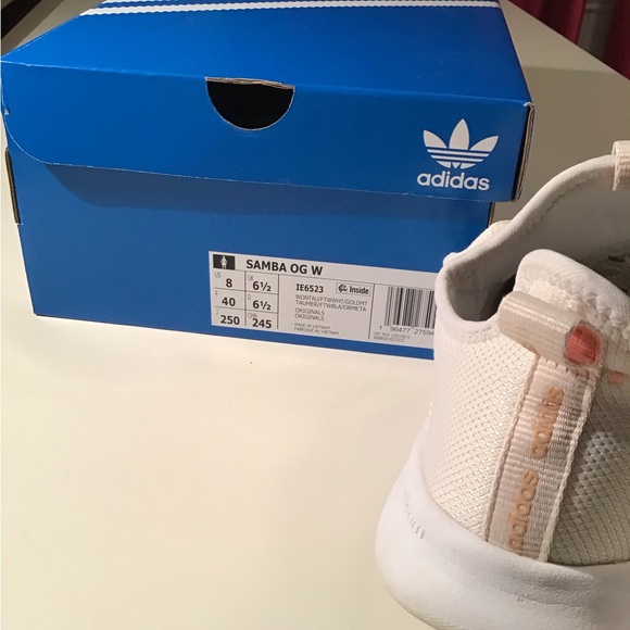 Adidas Cloud Samba - Picture 2 of 5